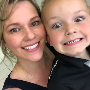 Meet your Posher, Dee